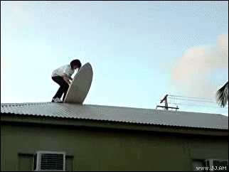 屋根サーフィンは危険