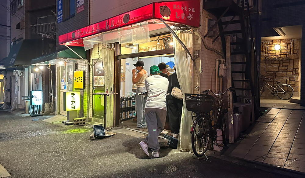 ホルモン焼きしのぶ